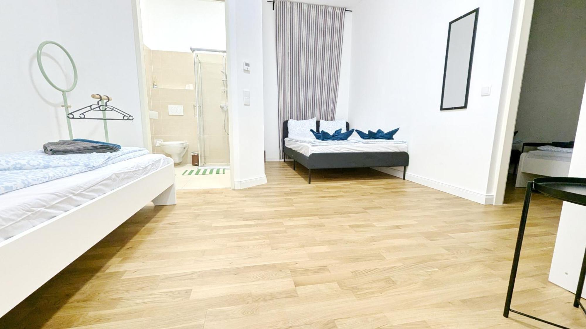 Spacious In A Lively Area * Wien
